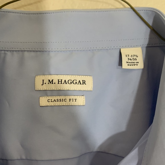 J.M HAGGAR button up - Picture 2 of 3